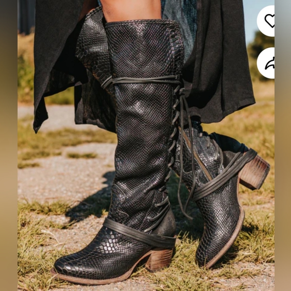 “””RARE””” FREEBIRD BOOTS SIZE 11 never worn